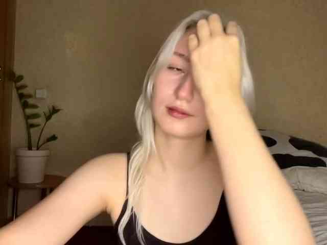 NorikoFalis webcam