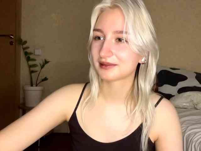 NorikoFalis webcam