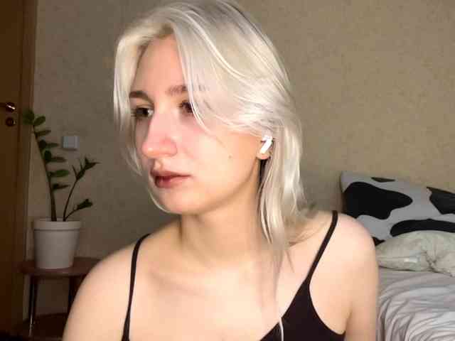 NorikoFalis webcam
