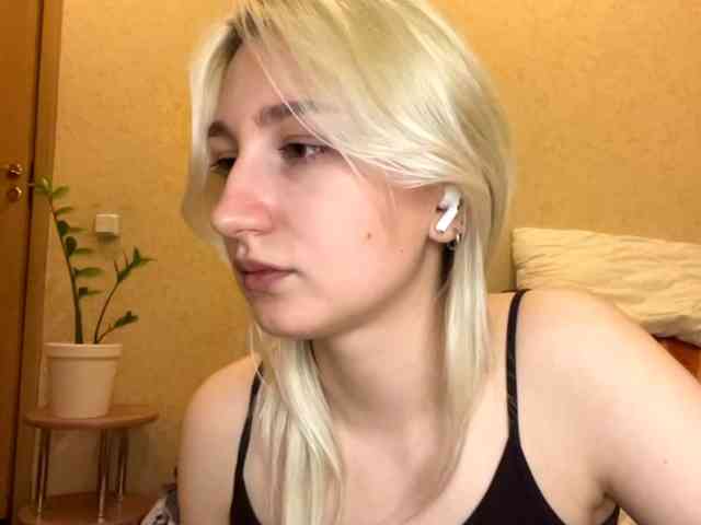 NorikoFalis webcam