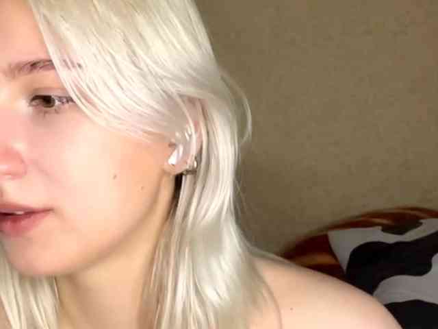 NorikoFalis webcam