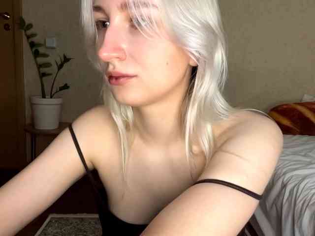 NorikoFalis webcam