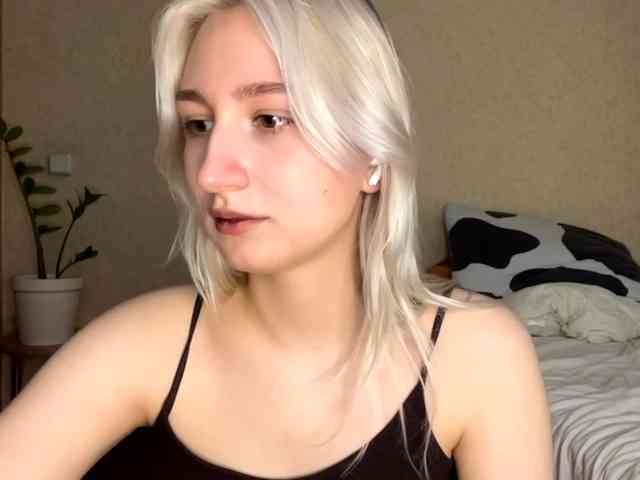 NorikoFalis webcam