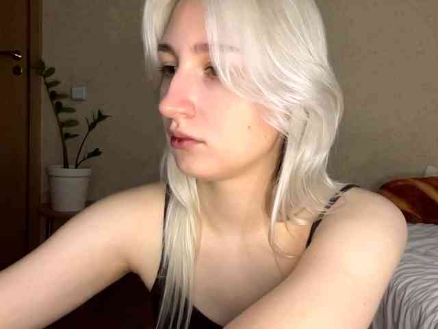 NorikoFalis webcam