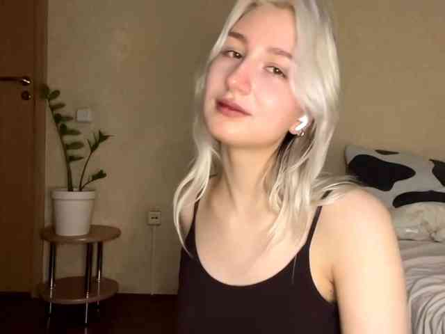 NorikoFalis webcam