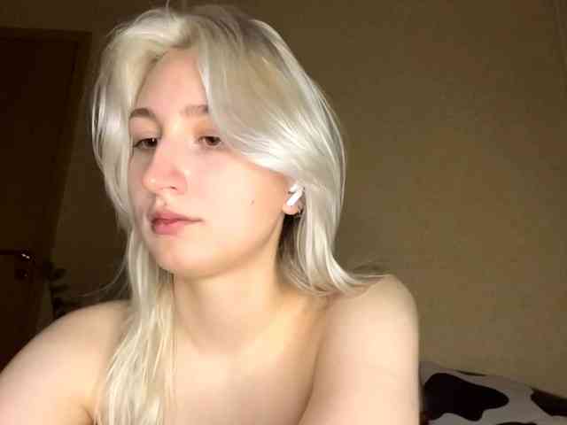 NorikoFalis webcam