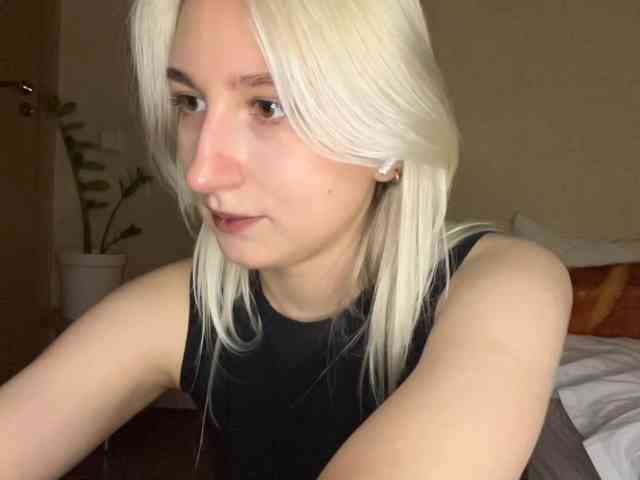 NorikoFalis webcam