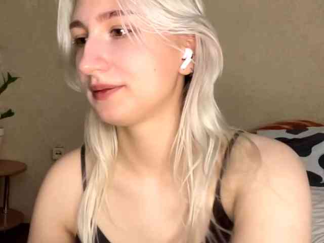 NorikoFalis webcam