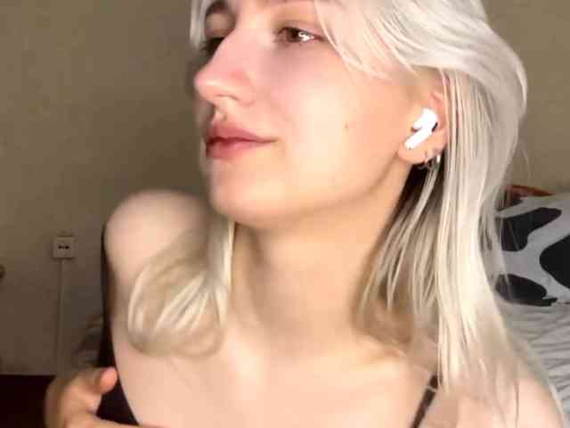 NorikoFalis webcam
