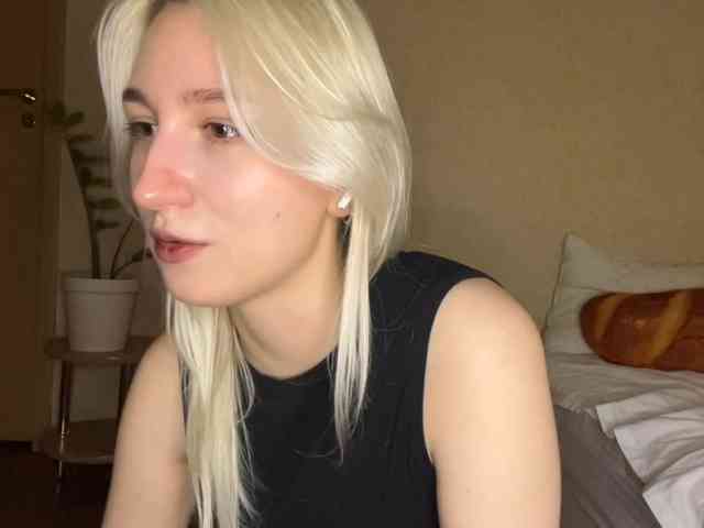 NorikoFalis webcam