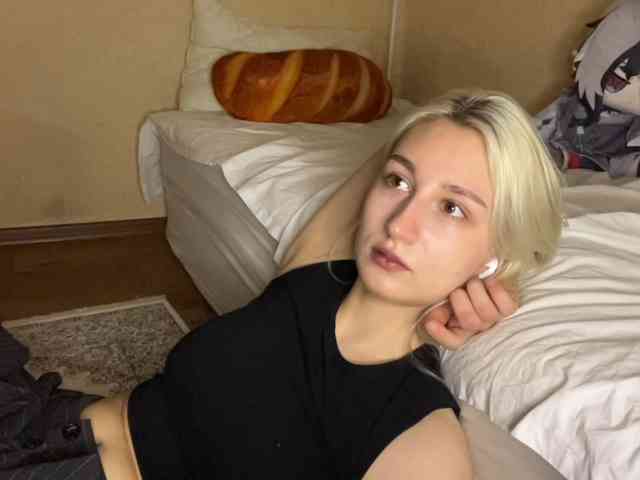 NorikoFalis webcam