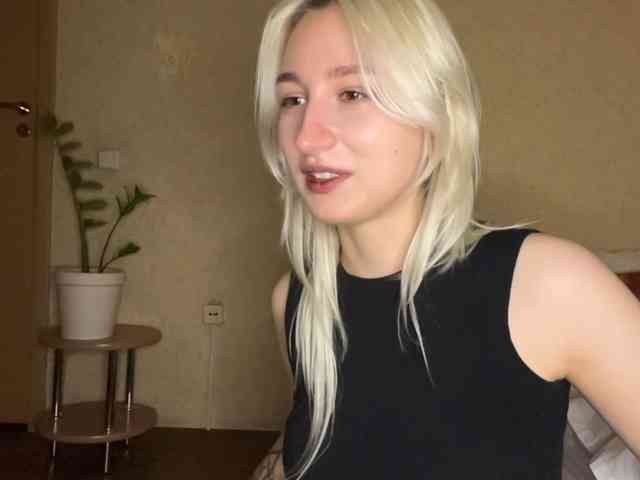 NorikoFalis webcam