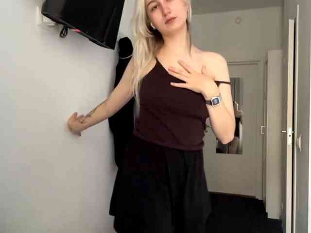 NorikoFalis webcam