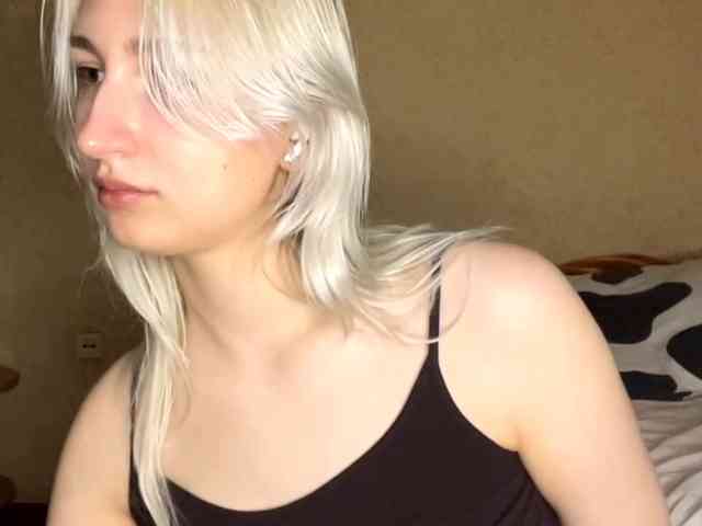 NorikoFalis webcam
