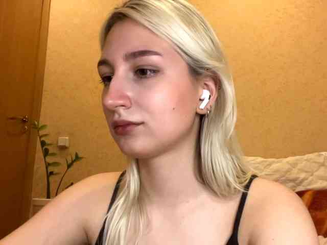 NorikoFalis webcam
