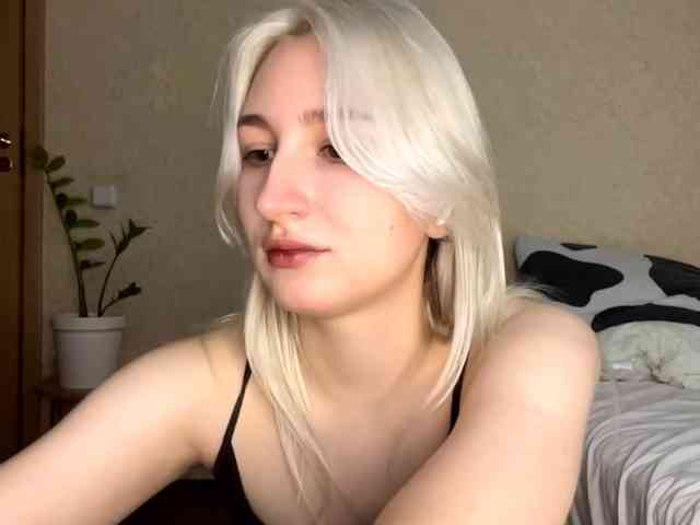 NorikoFalis webcam