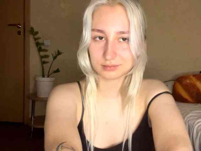 NorikoFalis webcam