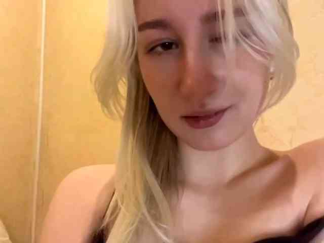NorikoFalis webcam