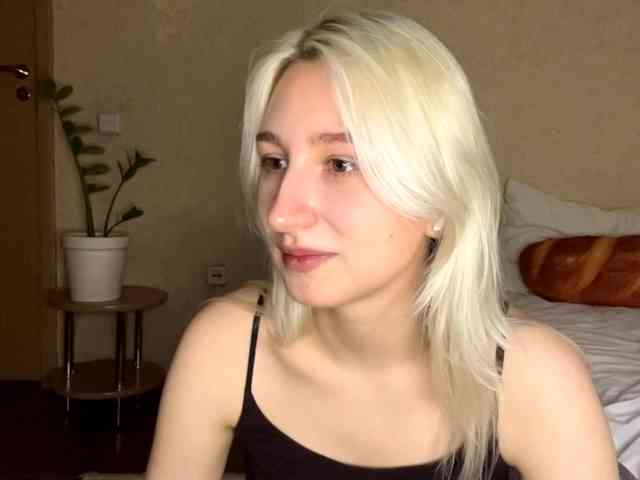 NorikoFalis webcam