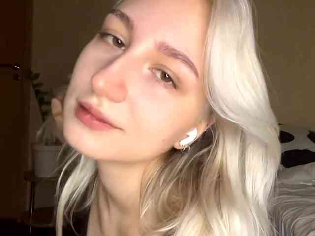 NorikoFalis webcam