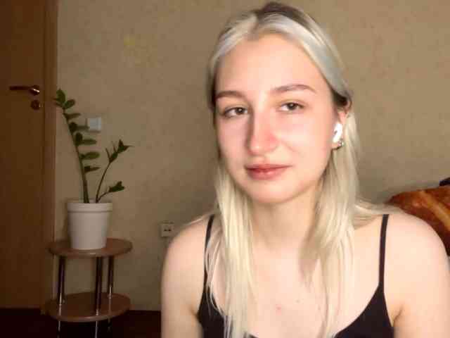 NorikoFalis webcam