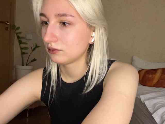NorikoFalis webcam