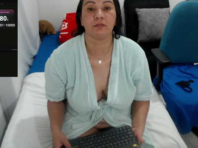 Laurafox live cam