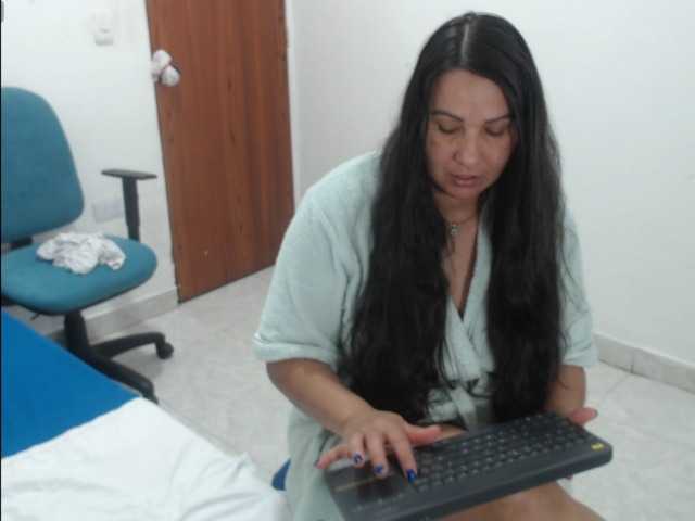 Laurafox live cam preview