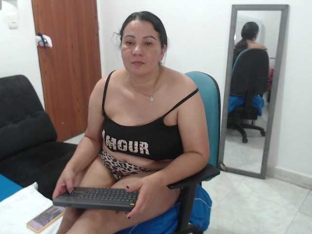 Laurafox live cam preview