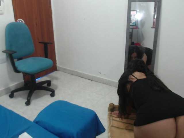 Laurafox live cam on BongaCams