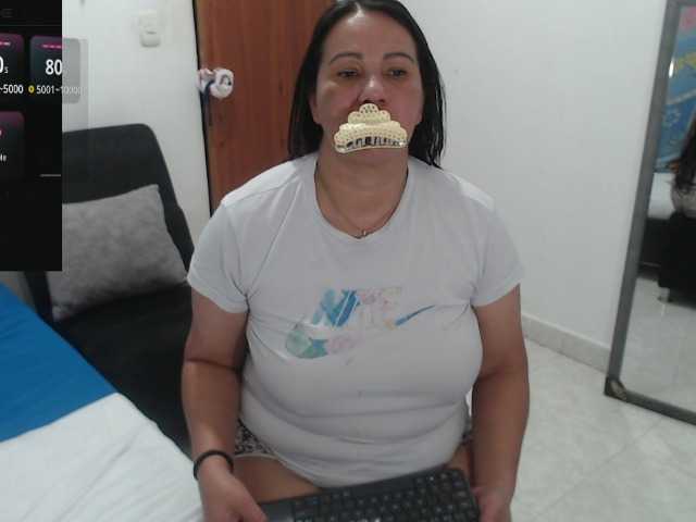 Laurafox live cam preview