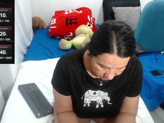 Laurafox live cam