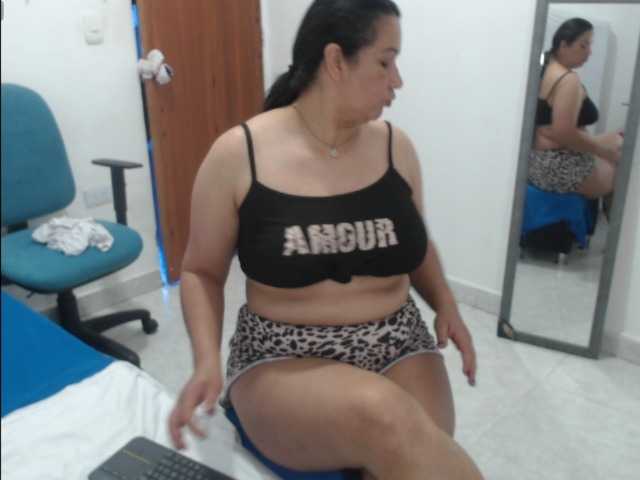 Laurafox live cam preview