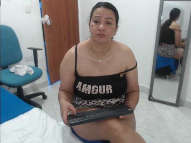 Laurafox live cam preview