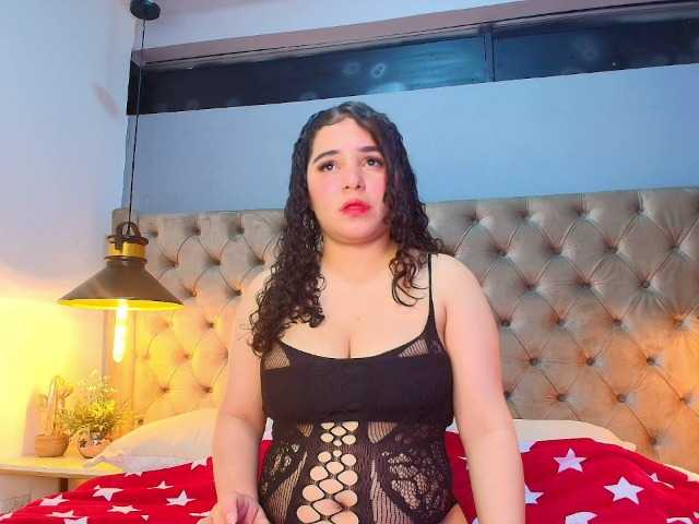 MiaMichell live cam on BongaCams