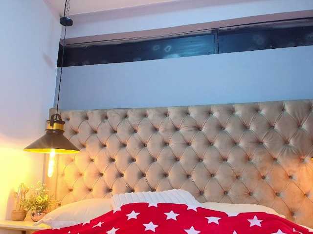 MiaMichell live cam on BongaCams