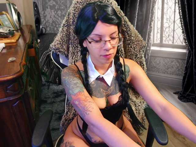 hailwilds live cam on BongaCams