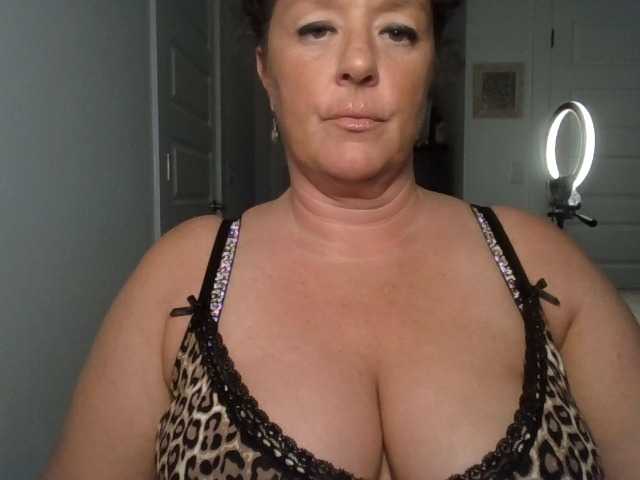VestaVetiver live cam on BongaCams