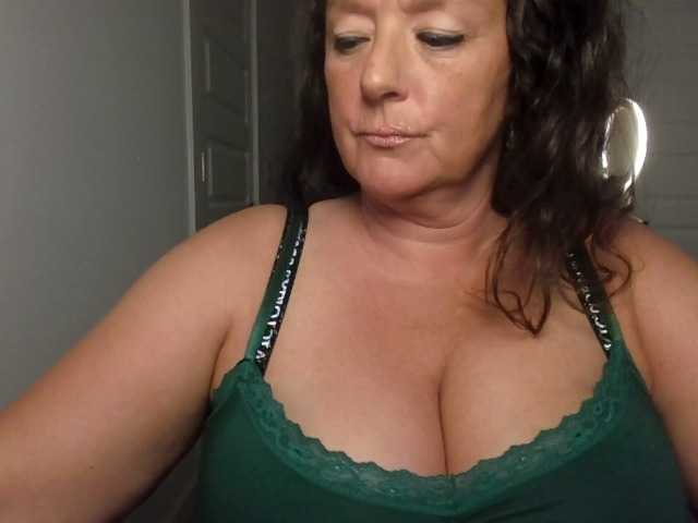 VestaVetiver live cam on BongaCams