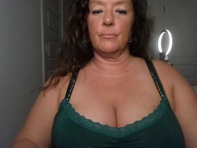 VestaVetiver live cam on BongaCams