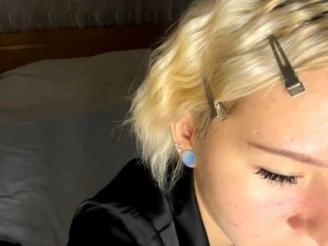 AlishiaThorstad live cam preview