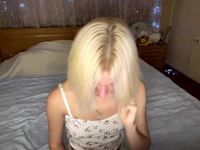 AlishiaThorstad live cam on BongaCams
