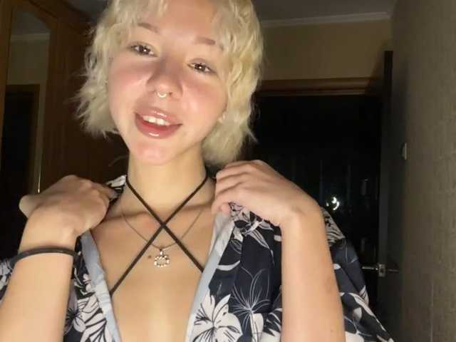 AlishiaThorstad live cam on BongaCams
