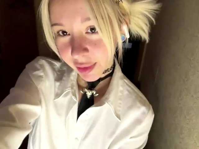 AlishiaThorstad live cam on BongaCams