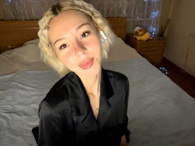 AlishiaThorstad live cam preview