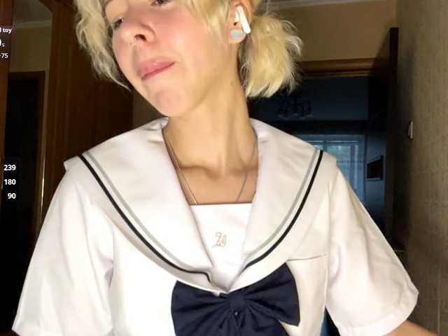 AlishiaThorstad live cam on BongaCams