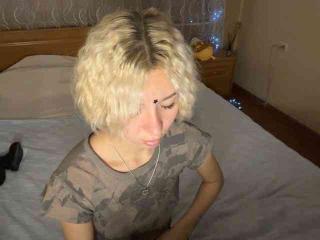 AlishiaThorstad webcam