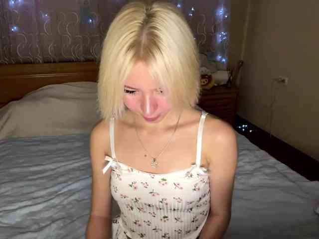 AlishiaThorstad webcam