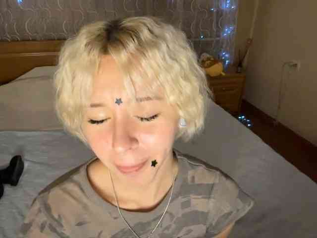 AlishiaThorstad webcam