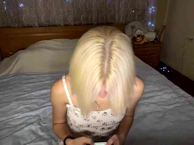 AlishiaThorstad webcam